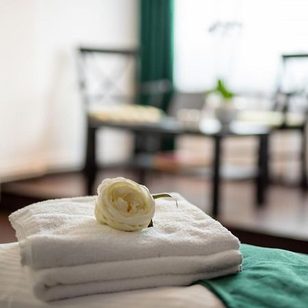 Escala Rooms Ghimbav エクステリア 写真