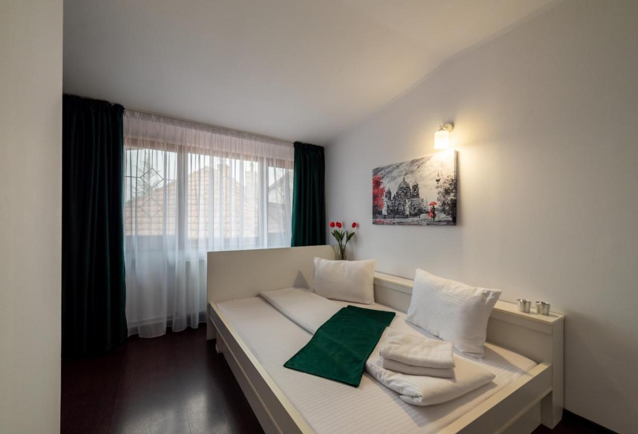 Escala Rooms Ghimbav エクステリア 写真