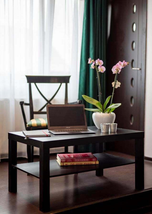 Escala Rooms Ghimbav エクステリア 写真
