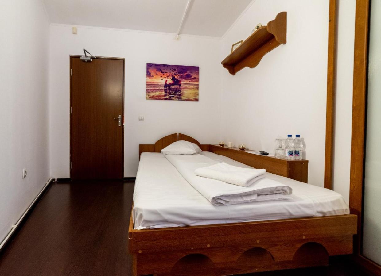 Escala Rooms Ghimbav エクステリア 写真